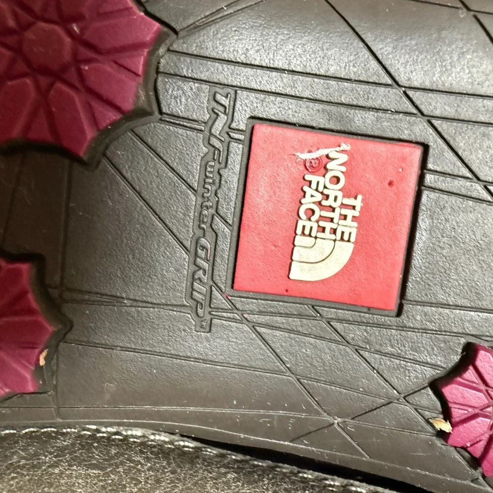 The North Face Janey Purple Suede Winter Boots PrimaLoft Insulated Womens 9